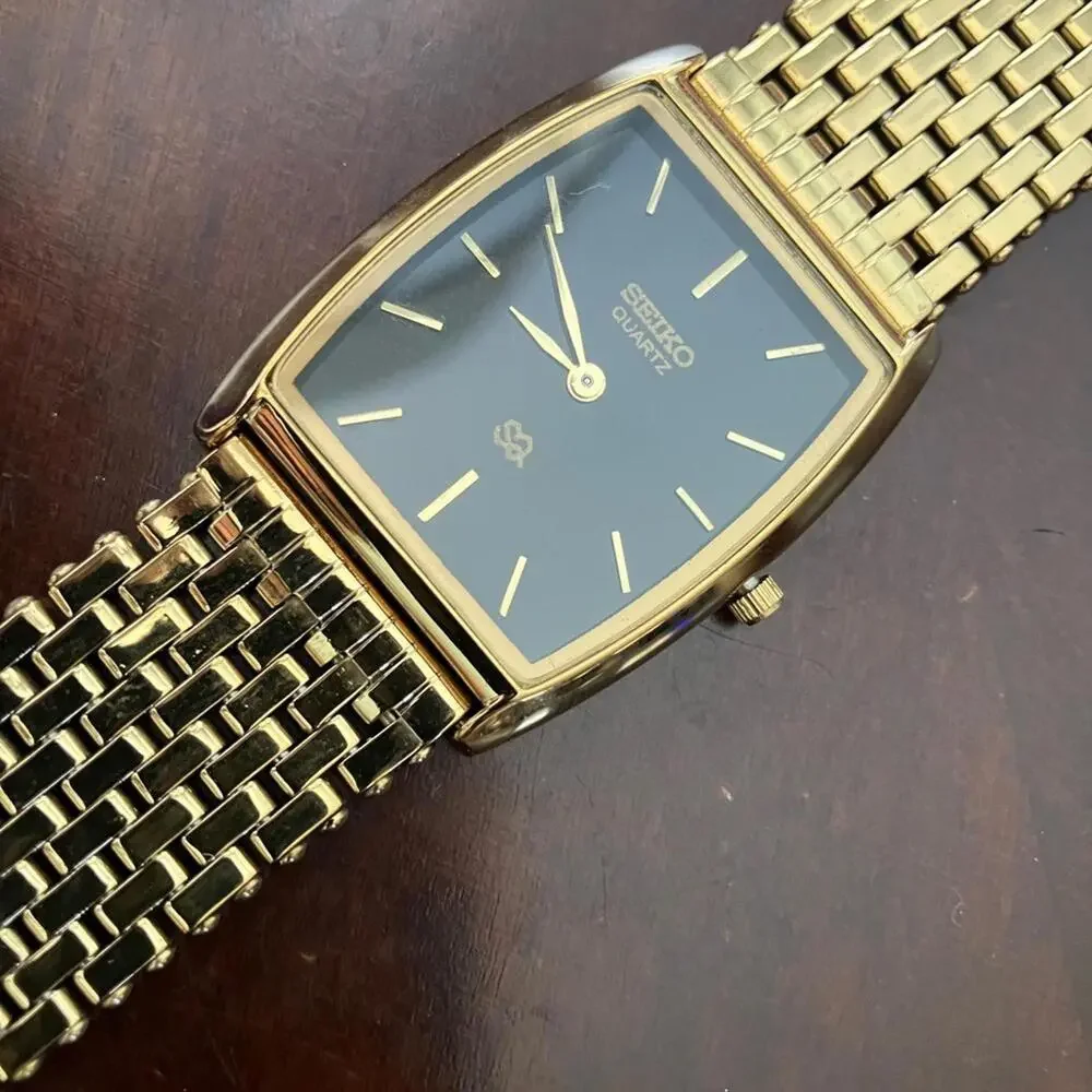 Rare Vintage Seiko Tonneau/Barrel Slim Tank Gold Tone Watch